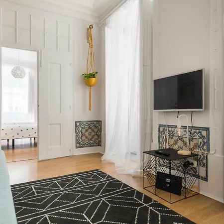 公寓 Blue Tiles In Center *