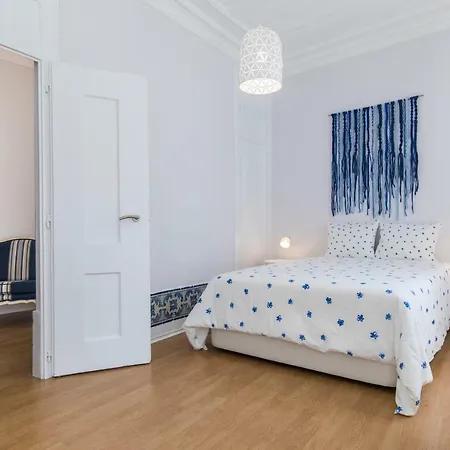 Blue Tiles In Center